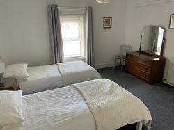 Second bedroom showing twin beds